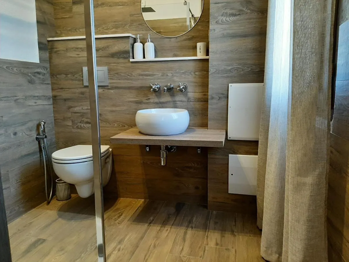 Padiz Room アルツァケーナ ゲストハウス