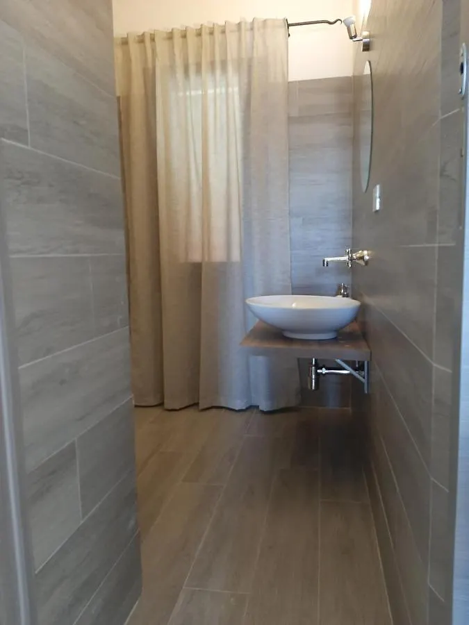 ゲストハウス Padiz Room アルツァケーナ